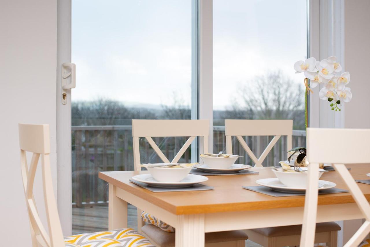 Parking, Garden, En-Suite & Tv'S In All Rooms, Large Living Space Swansea Exterior foto